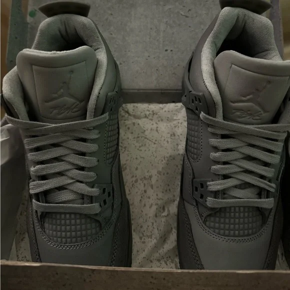 Jordan 4 Wet Cement - Picture 2 of 4